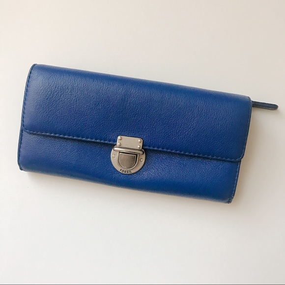 Fossil Riley Flap Leather Wallet - Picture 2 of 8